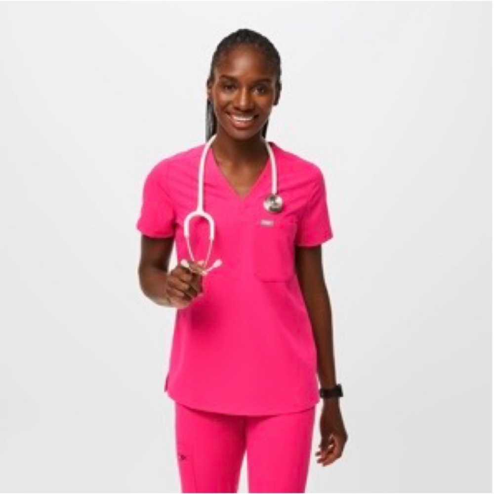 Figs Shocking Pink scrub set-medium NWOT